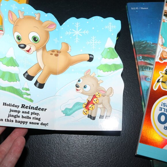 Christmas children's assorted book lot of 5 minion sticker book included - Picture 4 of 7